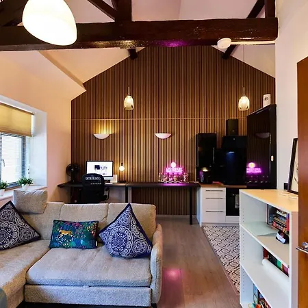 Ultra - Walk To It *