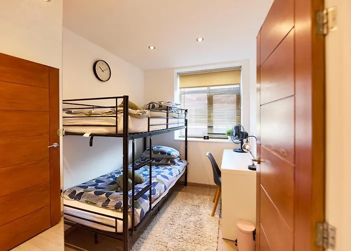 Ultra - Walk To It * Leeds (West Yorkshire)